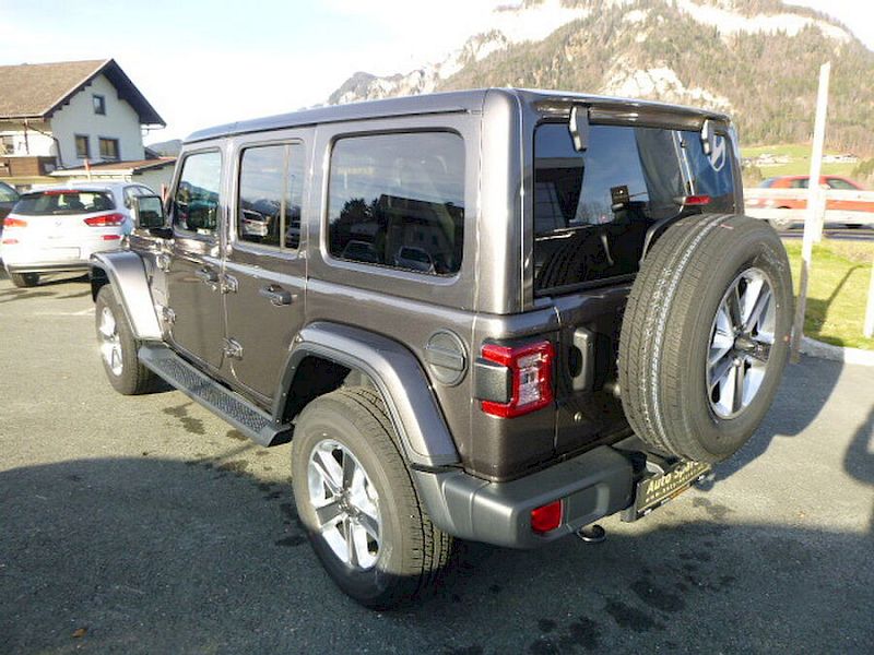 Jeep Wrangler Sahara Unlimited 2,0 T GME 8AT