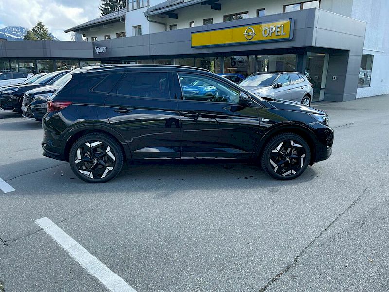 Opel Grandland X GSe Plug-in-Hybrid 4WD