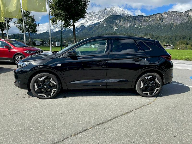 Opel Grandland X GSe Plug-in-Hybrid 4WD