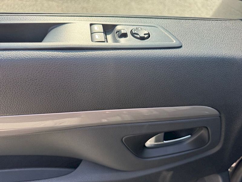 Opel Zafira GS L AT8