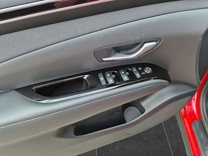 Hyundai Tucson NX4 Edition 30 1,6 CRDi 2WD 6MT - t1de0