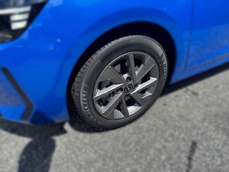 Opel Corsa 1,2 Edition *Winterreifen*