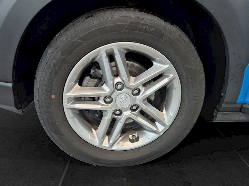 Hyundai Kona KONA Level 3 1,0 T-GDi 2WD 6MT