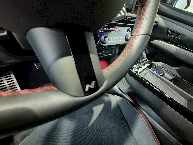 Hyundai Tucson TUCSON NX4 N-Line 1,6 T-GDi HEV 4WD AT - t6hl1-PP