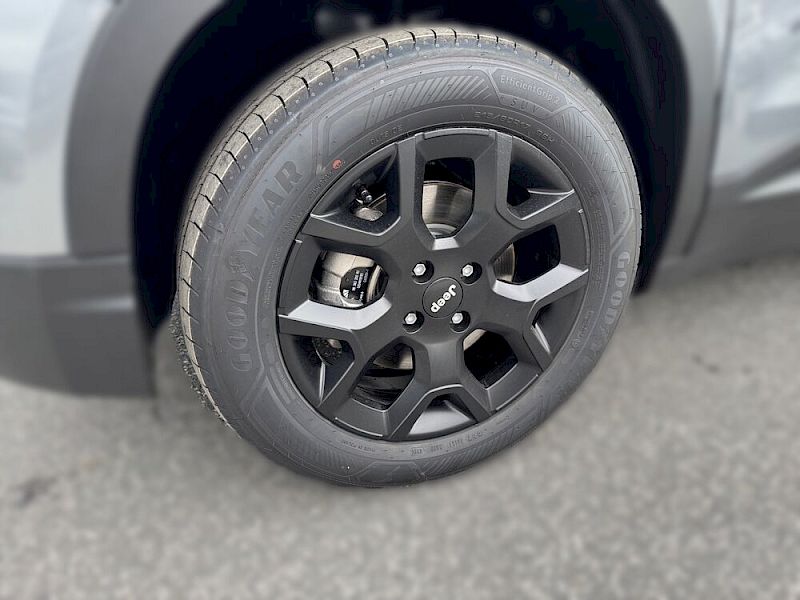 Jeep Avenger 1,2 e-Hybrid Black Edition