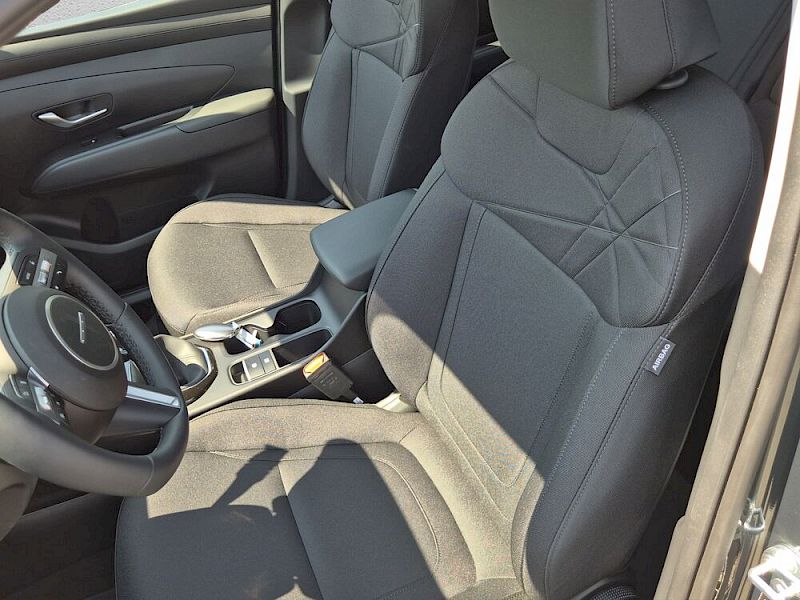Hyundai Tucson TUCSON NX4 Smart Line 1,6 T-GDi 2WD 6MT