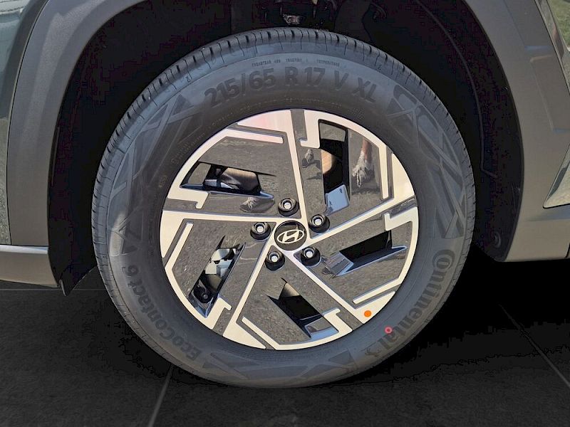 Hyundai Tucson TUCSON NX4 Smart Line 1,6 T-GDi 2WD 6MT